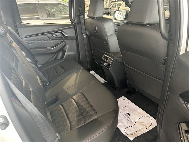 2025 ISUZU D-MAX XT D-MAX MY24 4x4 CREW UTE XT 3.0L AT Mineral White