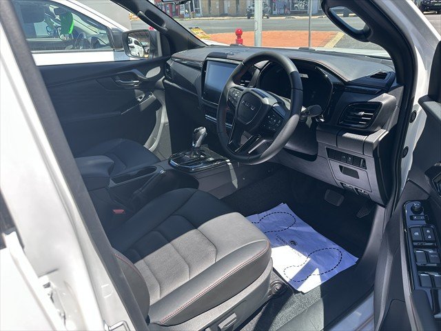 2025 ISUZU D-MAX XT D-MAX MY24 4x4 CREW UTE XT 3.0L AT Moonstone White Pearl