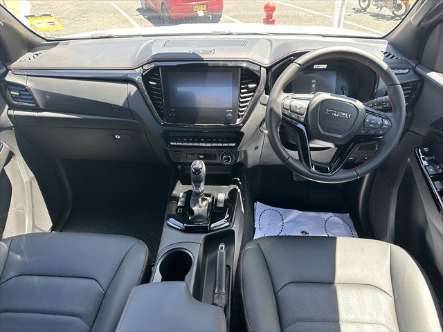 2025 ISUZU D-MAX XT D-MAX MY24 4x4 CREW UTE XT 3.0L AT Moonstone White Pearl