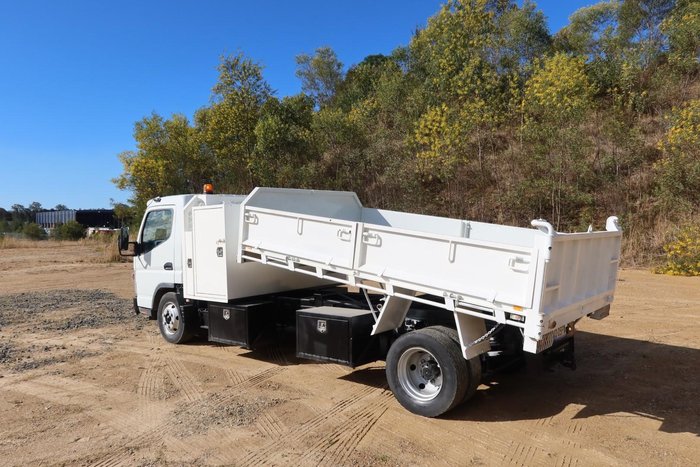 2013 Fuso Canter 918