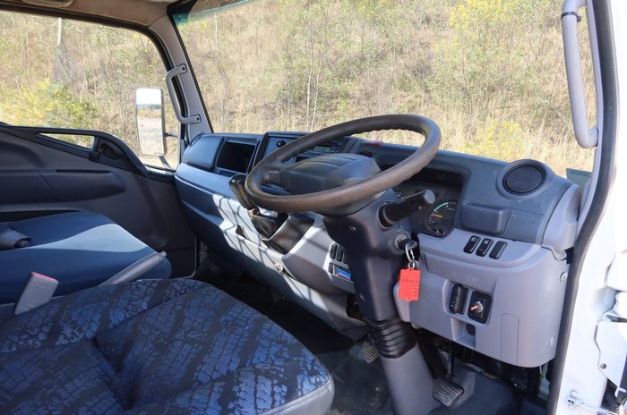 2013 Fuso Canter 918