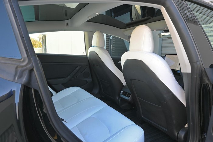 2021 Tesla Model 3 Standard Range Plus Black