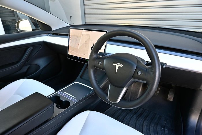 2021 Tesla Model 3 Standard Range Plus Black