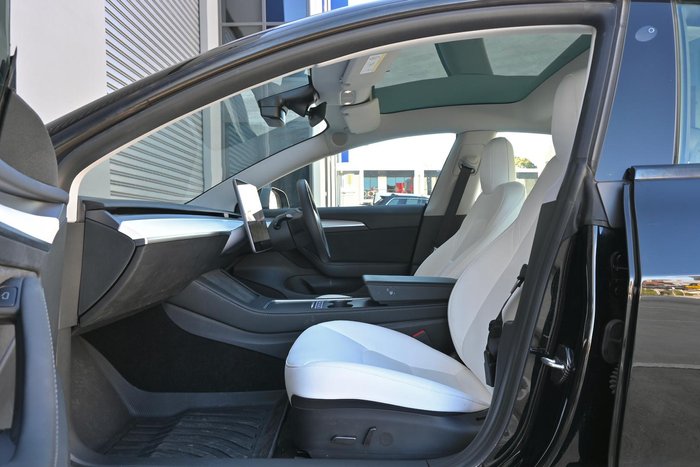 2021 Tesla Model 3 Standard Range Plus Black