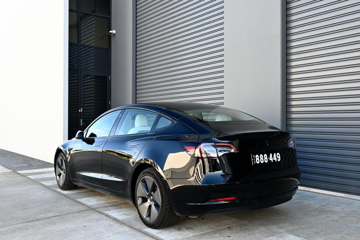 2021 Tesla Model 3 Standard Range Plus Black