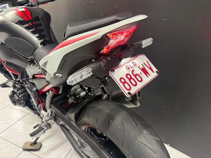 2022 Kawasaki Z900 SUPERNAKED (ZR900) White