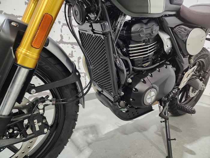 2025 Triumph Scrambler 400 X Scrambler Green