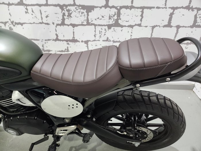 2025 Triumph Scrambler 400 X Scrambler Green