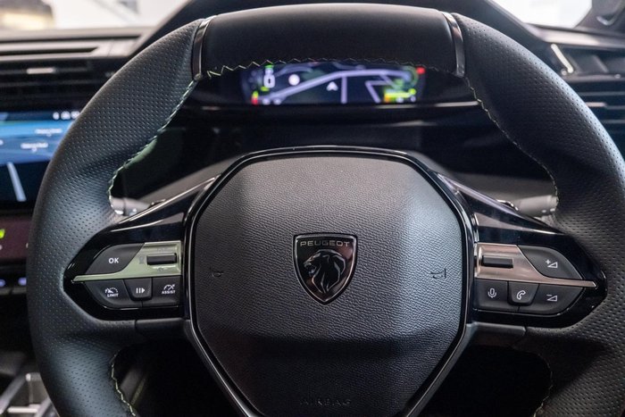 2025 Peugeot 408 GT Premium Hybrid