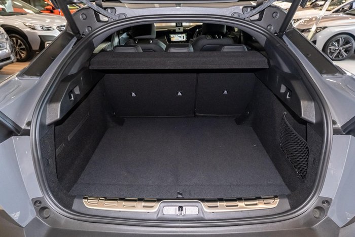 2025 Peugeot 408 GT Premium Hybrid