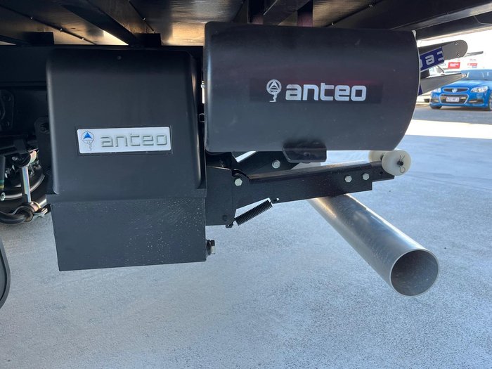 2025 Hino 300 Series 616 White