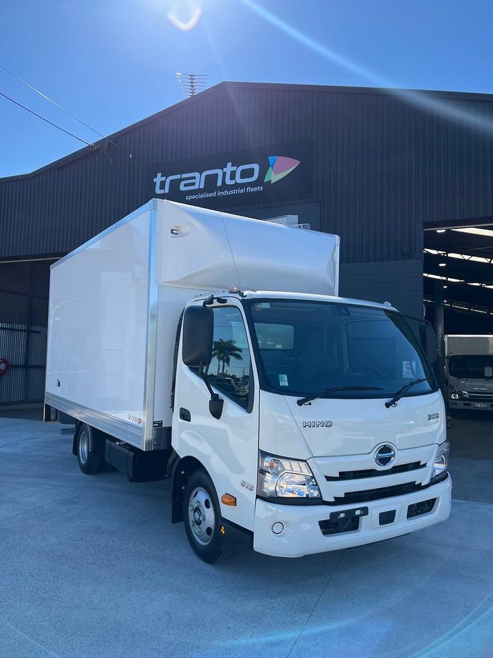 2025 Hino 300 Series 616 White