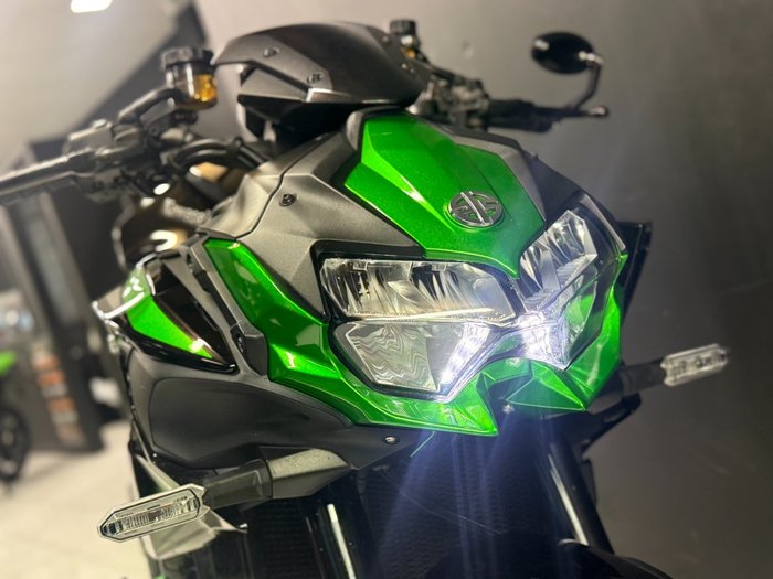 2021 Kawasaki Z H2 (ZR1000K) Green