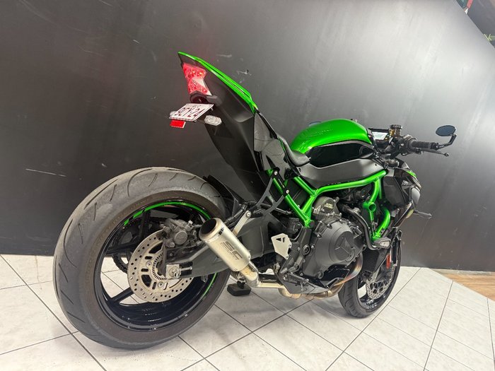 2021 Kawasaki Z H2 (ZR1000K) Green