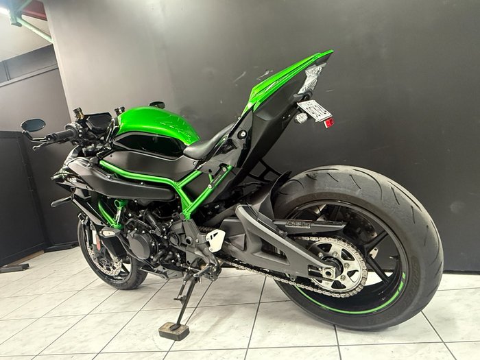 2021 Kawasaki Z H2 (ZR1000K) Green