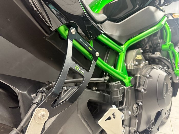 2021 Kawasaki Z H2 (ZR1000K) Green