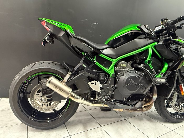 2021 Kawasaki Z H2 (ZR1000K) Green