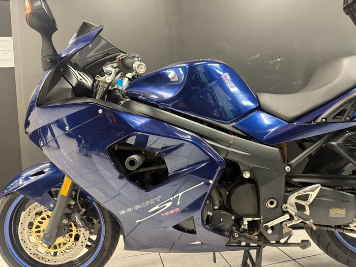 2008 TRIUMPH SPRINT ST Blue