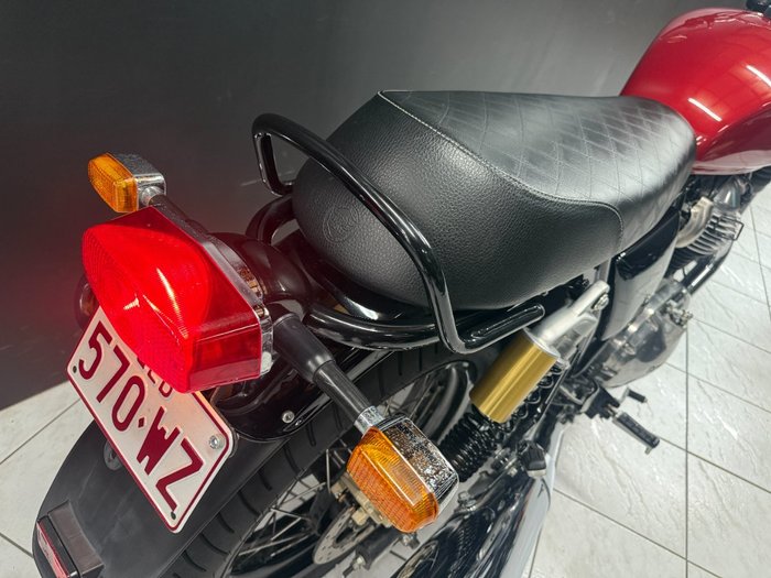 2021 Royal Enfield INTERCEPTOR 650 CLASSIC Red
