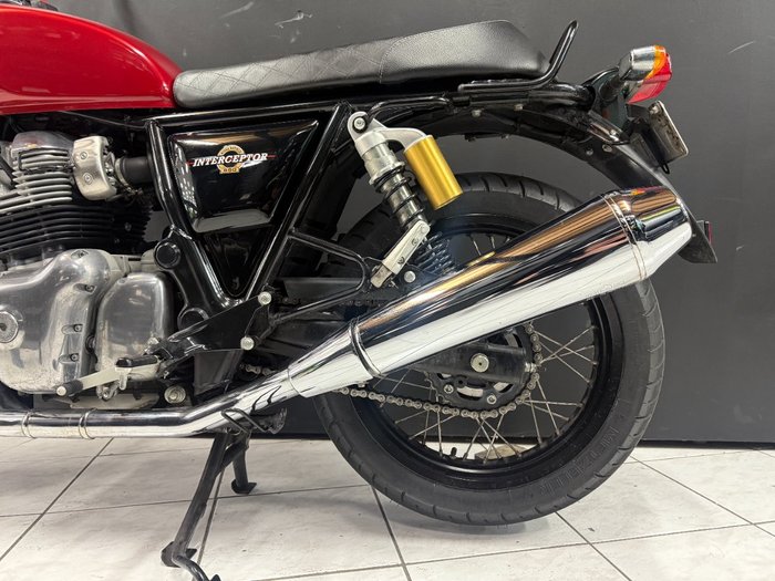 2021 Royal Enfield INTERCEPTOR 650 CLASSIC Red
