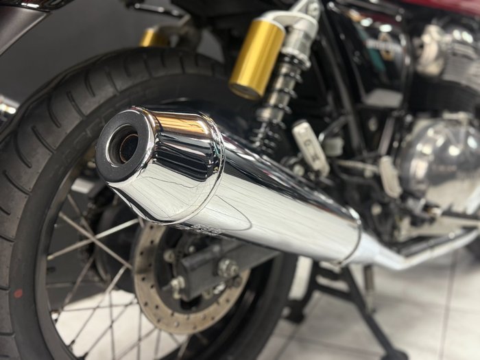 2021 Royal Enfield INTERCEPTOR 650 CLASSIC Red