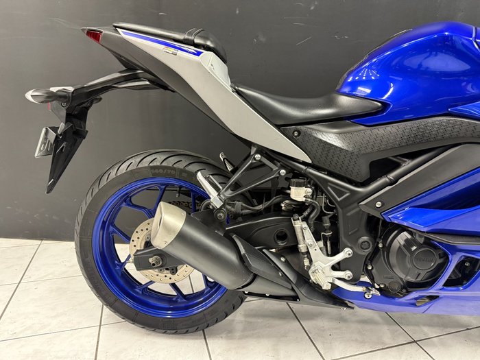2020 Yamaha YZF-R3 Blue
