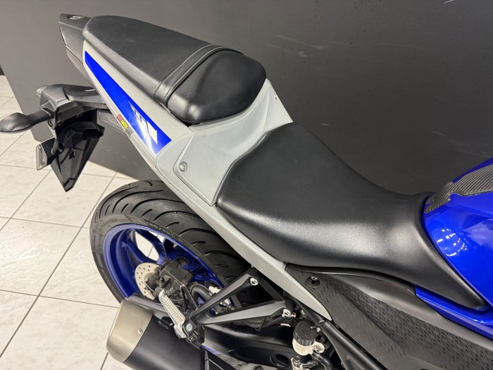 2020 Yamaha YZF-R3 Blue