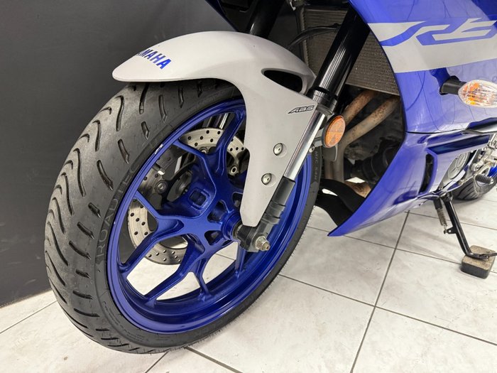 2020 Yamaha YZF-R3 Blue