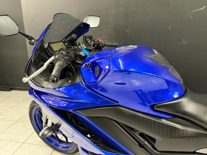 2020 Yamaha YZF-R3 Blue