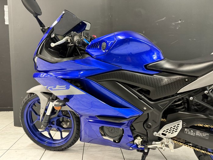 2020 Yamaha YZF-R3 Blue