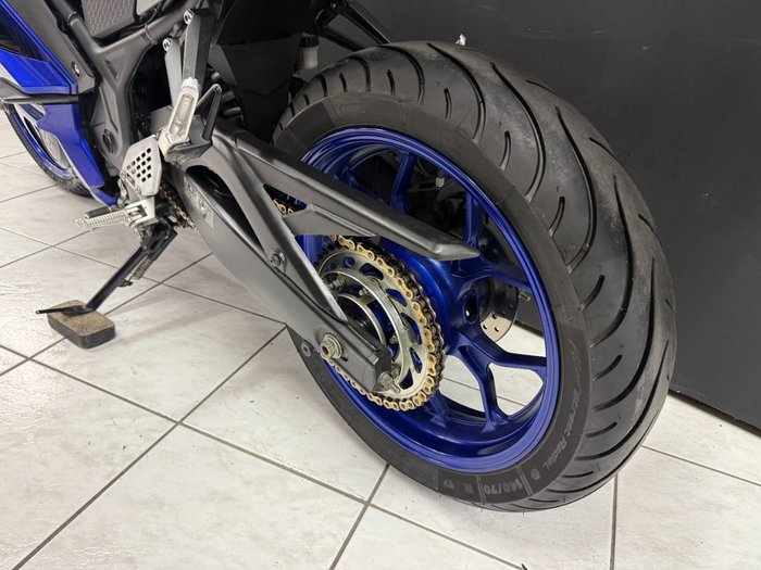 2020 Yamaha YZF-R3 Blue