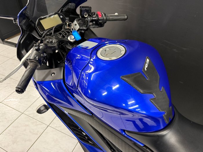2020 Yamaha YZF-R3 Blue
