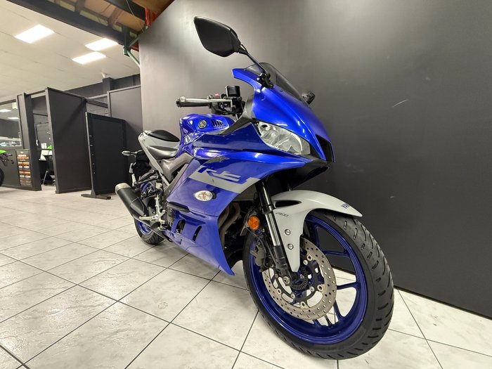 2020 Yamaha YZF-R3 Blue