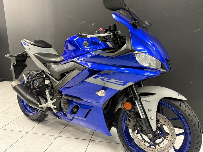 2020 Yamaha YZF-R3 Blue