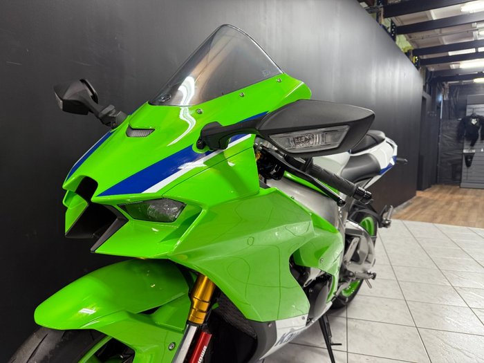 2024 Kawasaki NINJA ZX-10R Green