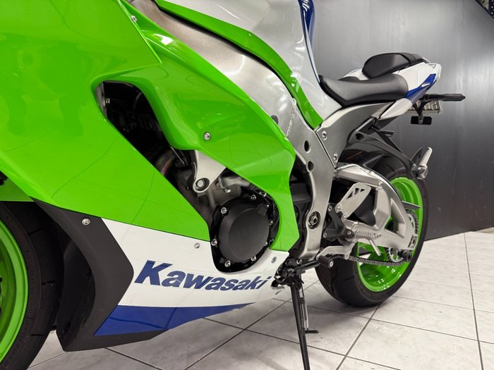 2024 Kawasaki NINJA ZX-10R Green