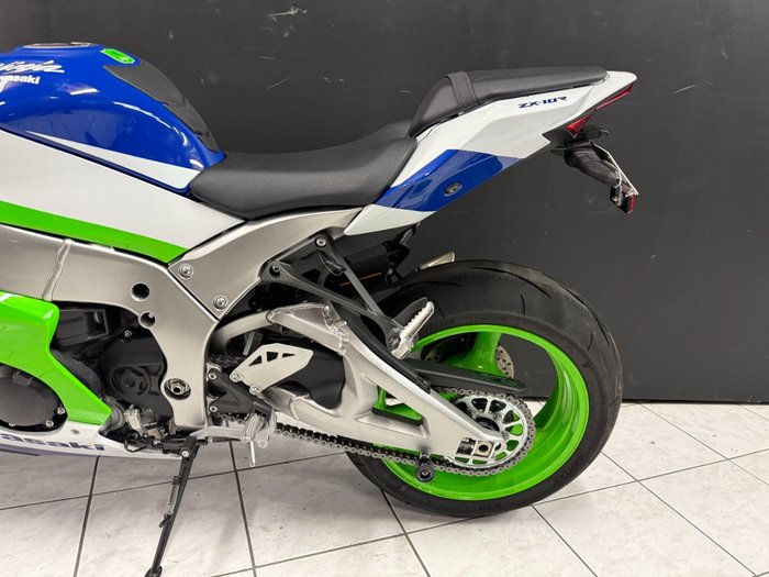 2024 Kawasaki NINJA ZX-10R Green