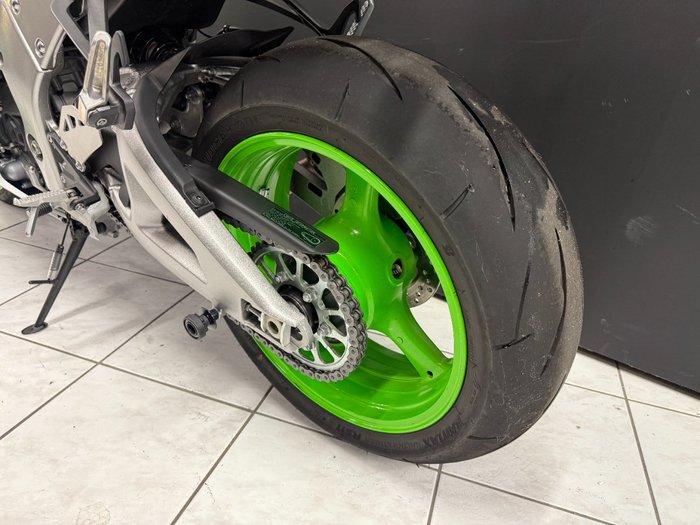 2024 Kawasaki NINJA ZX-10R Green