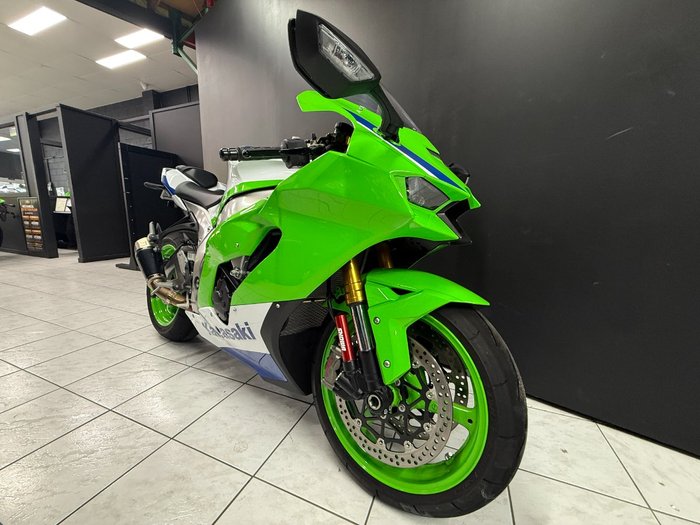 2024 Kawasaki NINJA ZX-10R Green