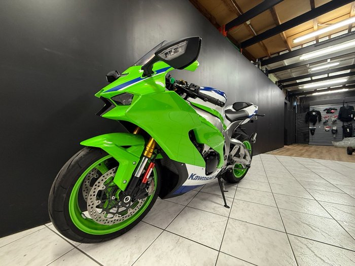 2024 Kawasaki NINJA ZX-10R Green