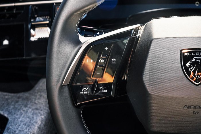 2025 Peugeot 3008 Allure Hybrid