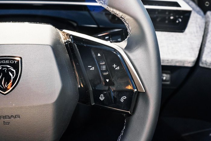 2025 Peugeot 3008 Allure Hybrid