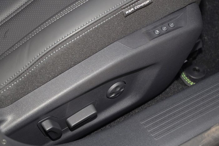 2025 Peugeot 408 GT Premium Hybrid