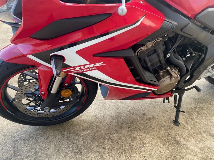 2021 Honda CBR650R Red