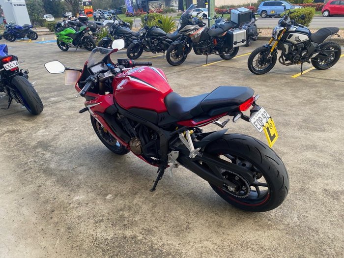 2021 Honda CBR650R Red