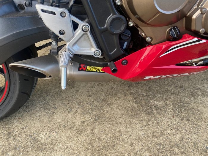 2021 Honda CBR650R Red