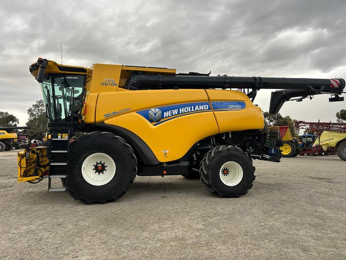 2022 New Holland Cr9.90