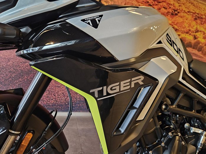 2025 Triumph Tiger 900 GT Pro Tiger Black