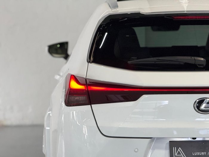 2023 Lexus UX 250h F Sport MZAH15R AWD White Nova
