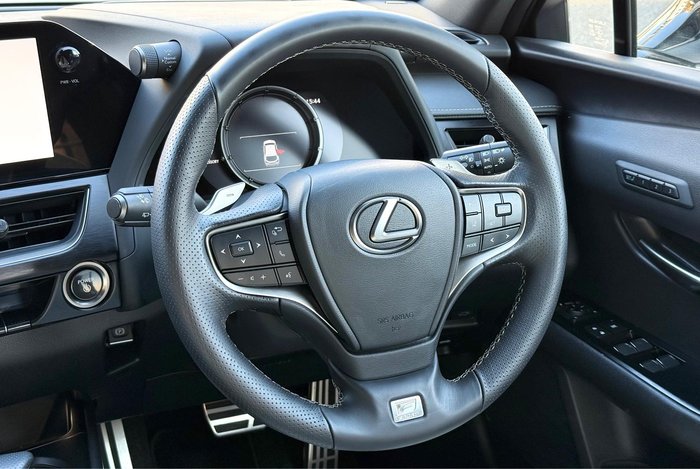 2023 Lexus UX 250h F Sport MZAH15R AWD White Nova